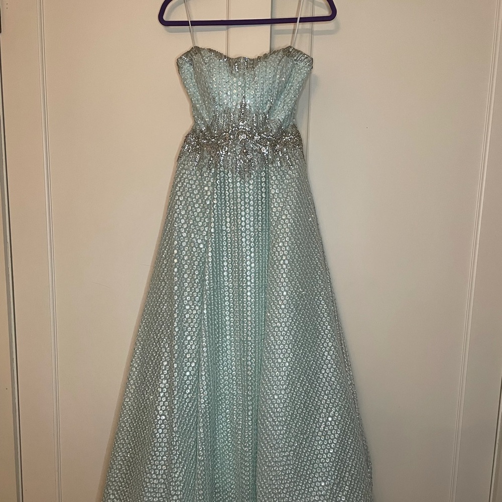 One of a Kind Tony Bowls Prom/Pageant Gown